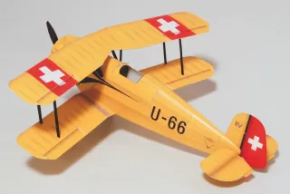 Bücker 133 Jungmeister U-63 – Ansicht von schräg oben